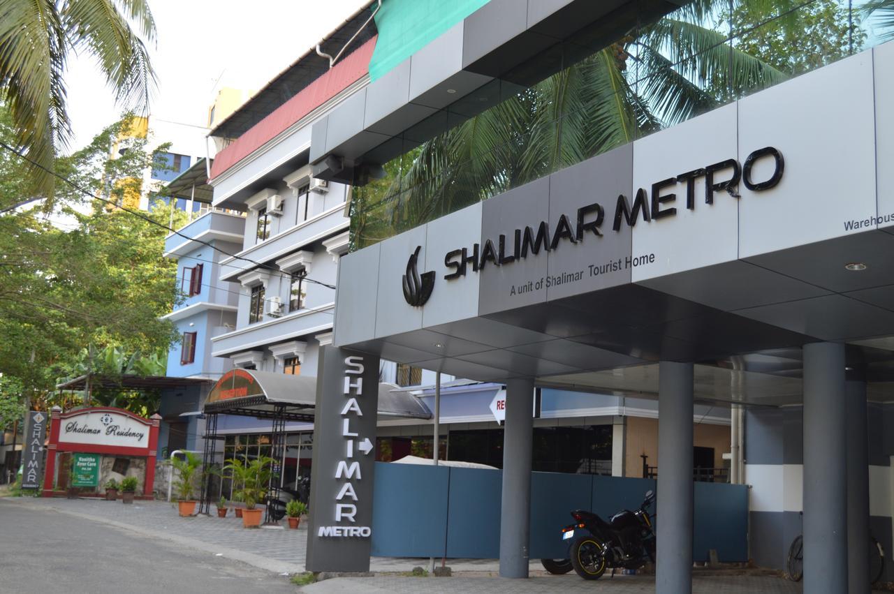 Готель Shalimar Metro Kochi Екстер'єр фото